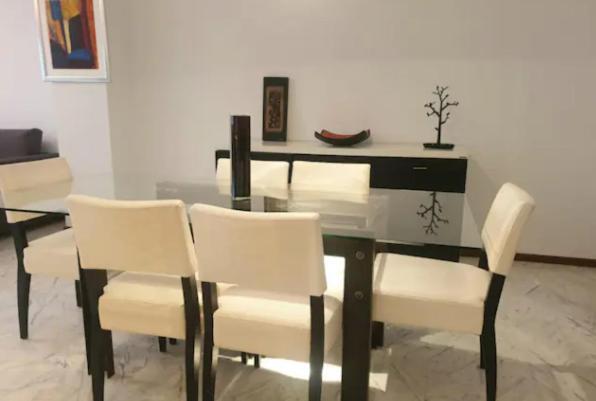 Beautiful Three Queen Beds Apartment In City Center , 100M2, Near Tram Luxembourg Exterior photo